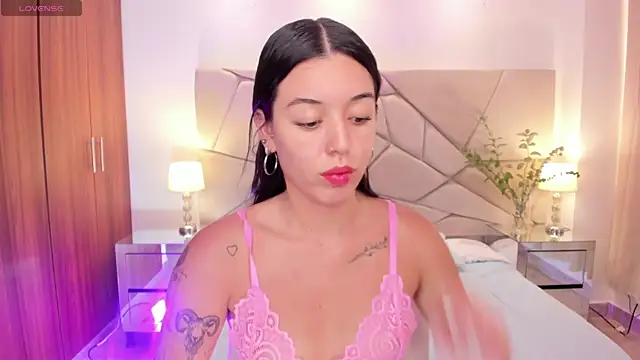 Snapshot of zoee_jackson chatting on 02-20-25, 06:46 zoee jackson online show from 02-20-25, 06:46