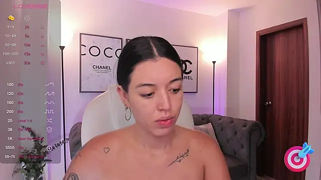 Snapshot of zoee_jackson chatting on 03-01-25, 06:43 zoee jackson online show from 03-01-25, 06:43