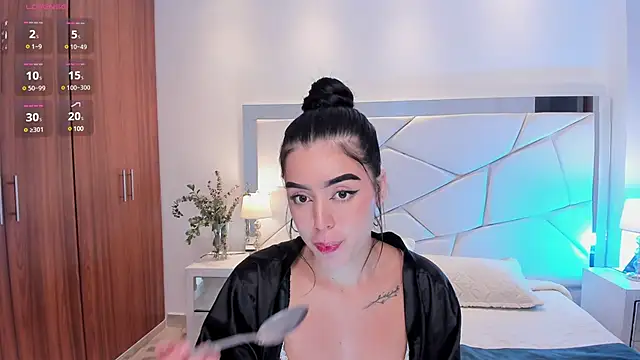 Snapshot of zoee_jackson chatting on 03-12-25, 10:39 zoee jackson online show from 03-12-25, 10:39