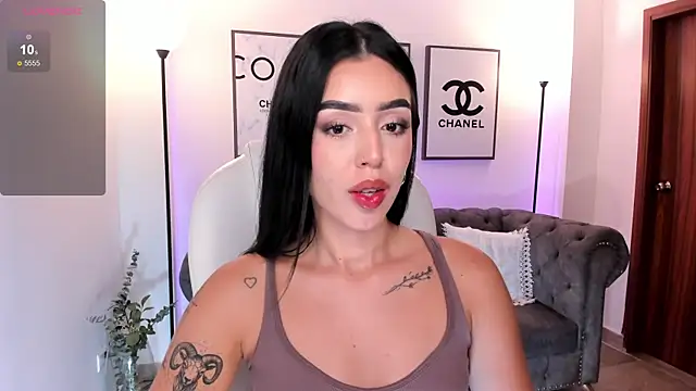 Snapshot of zoee_jackson chatting on 03-21-25, 07:24 zoee jackson online show from 03-21-25, 07:24