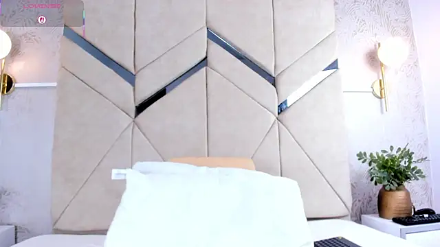 Snapshot of LilitRobins chatting on 09-27-25, 09:31 LilitRobins online show from 09-27-25, 09:31