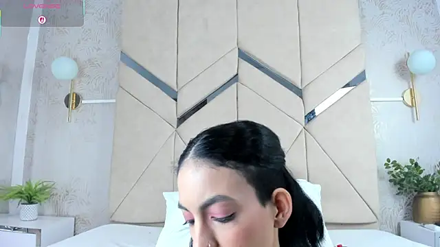 Snapshot of LilitRobins chatting on 10-08-25, 09:34 LilitRobins online show from 10-08-25, 09:34