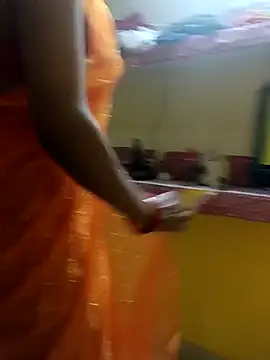 Snapshot of Rashili_Riya chatting on 10-08-25, 07:50 Rashili Riya online show from 10-08-25, 07:50