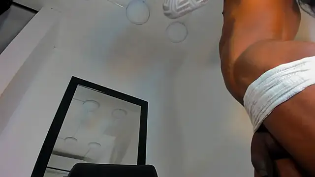 Snapshot of vera_candella chatting on 07-25-26, 12:25 vera candella online show from 07-25-26, 12:25