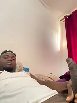 Snapshot of Andricastro chatting on 02-16-25, 11:16 Andricastro online show from 02-16-25, 11:16