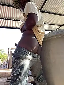 Snapshot of Andricastro chatting on 03-10-25, 08:23 Andricastro online show from 03-10-25, 08:23