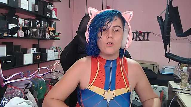 Snapshot of sukii93 chatting on 05-24-26, 03:17 sukii93 online show from 05-24-26, 03:17