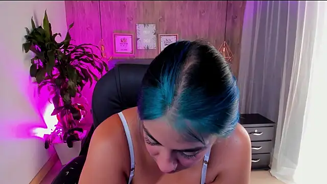 Xisu  online show from 12-12-24, 12:55