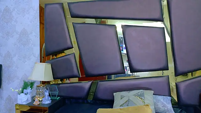 NicoleEsposito online show from 04-23-26, 12:51