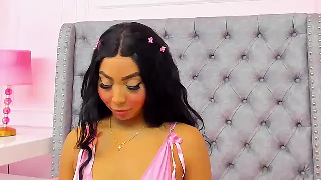 HaileeRoberts online show from 11-06-25, 12:28