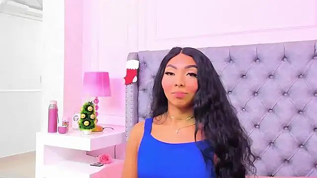 HaileeRoberts online show from 11-30-25, 01:04