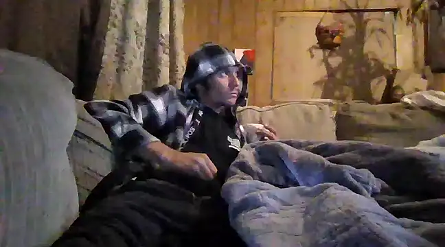 Snapshot of luke_thighwalker2469 chatting on 12-17-24, 09:39 luke thighwalker2469 online show from 12-17-24, 09:39