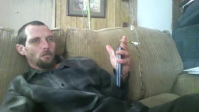 Snapshot of luke_thighwalker2469 chatting on 12-15-25, 06:01 luke thighwalker2469 online show from 12-15-25, 06:01