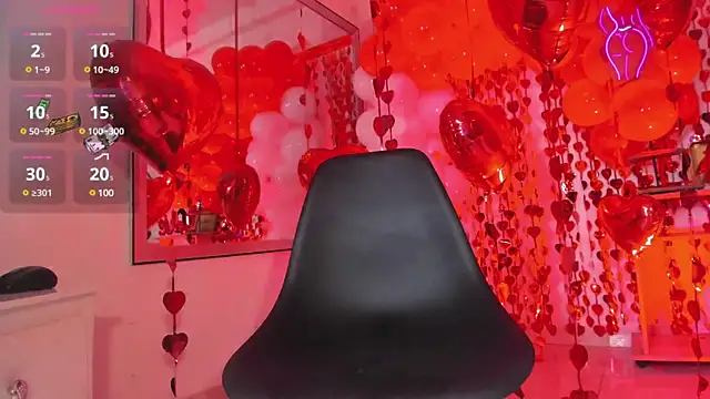 Lia johnsonn online show from 02-12-25, 11:18