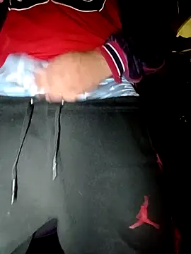 Snapshot of rodrig6987_1 chatting on 09-18-25, 03:19 rodrig6987 1 online show from 09-18-25, 03:19