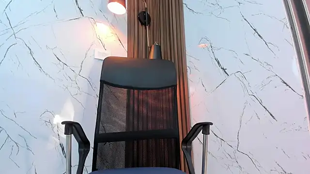 antony bigdick  online show from 11-18-25, 01:00