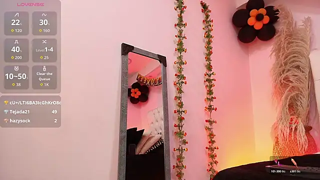 ChalotteGrey online show from 10-20-25, 02:34