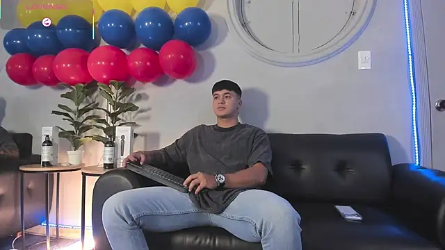 Cristopher strong online show from 06-09-26, 01:45