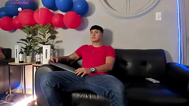 Cristopher strong online show from 06-12-26, 12:15