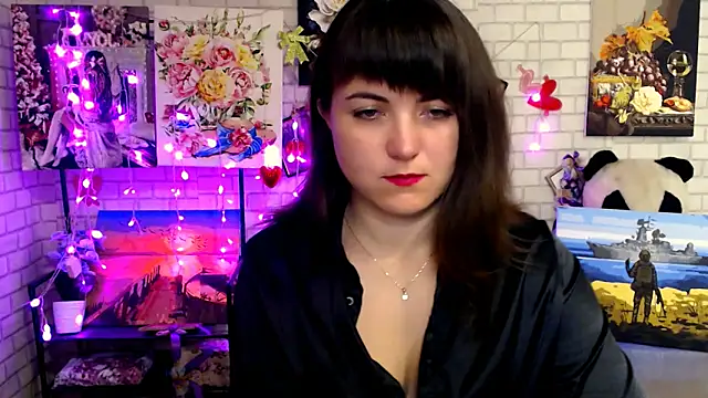 Darina M  online show from 10-23-25, 04:34