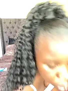 DarkBerry87 online show from 12-02-25, 05:35