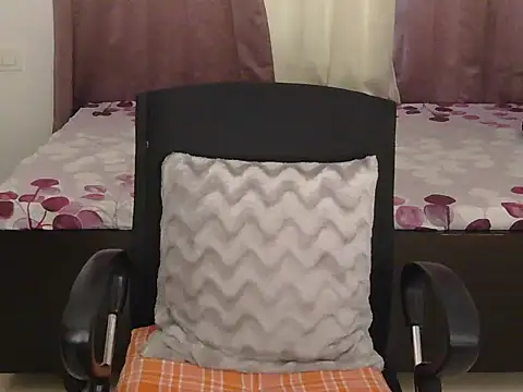 Snapshot of sanam_rose chatting on 12-29-24, 06:24 sanam rose online show from 12-29-24, 06:24