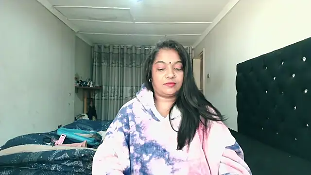 Snapshot of Indianmayaxoxo chatting on 06-01-26, 06:59 Indianmayaxoxo online show from 06-01-26, 06:59