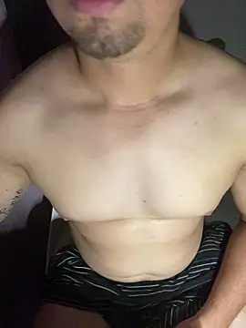 tomazu11 online show from 10-29-25, 04:59