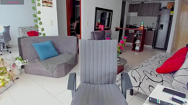 DevonShaw  online show from 02-10-25, 09:47