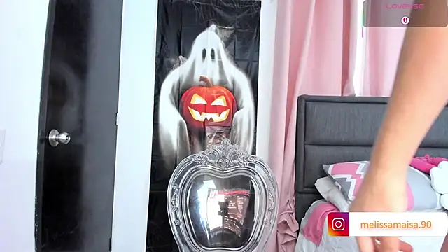 sara maisa online show from 10-22-25, 08:08