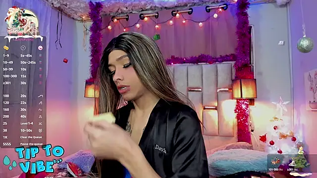 Snapshot of Micaela_Rangel chatting on 12-24-24, 08:22 Micaela Rangel online show from 12-24-24, 08:22