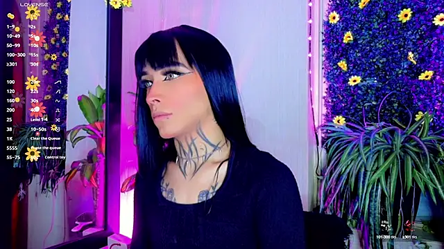 Snapshot of Micaela_Rangel chatting on 09-27-25, 06:02 Micaela Rangel online show from 09-27-25, 06:02