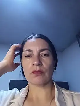 Snapshot of renata_hot1 chatting on 07-12-26, 01:29 renata hot1 online show from 07-12-26, 01:29