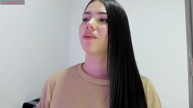 Snapshot of Natasha_su_ chatting on 02-11-25, 04:01 Natasha su online show from 02-11-25, 04:01