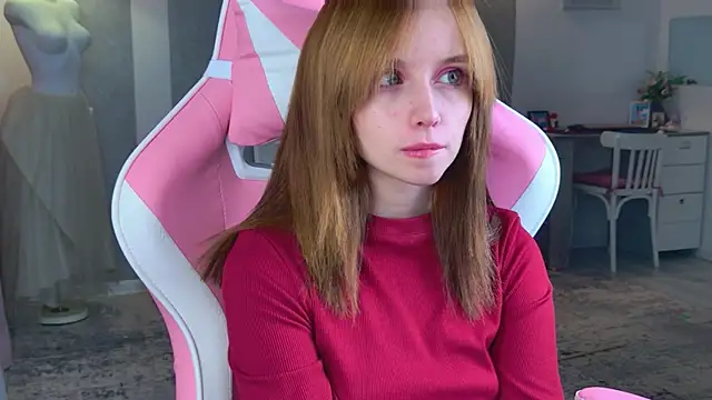 Snapshot of b4by_LoL1 chatting on 11-15-25, 06:37 b4by LoL1 online show from 11-15-25, 06:37