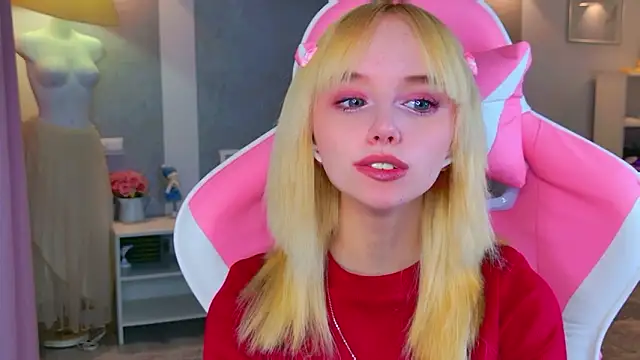 Snapshot of b4by_LoL1 chatting on 02-12-26, 12:33 b4by LoL1 online show from 02-12-26, 12:33