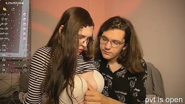 Snapshot of passiondesire_ chatting on 09-14-25, 08:02 passiondesire online show from 09-14-25, 08:02