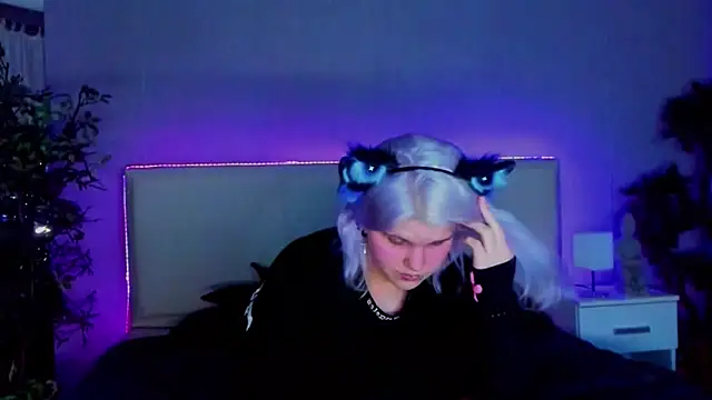 JoannLowe online show from 01-29-25, 02:09