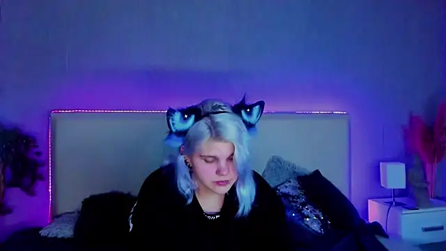 JoannLowe online show from 02-15-25, 10:21