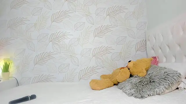 Snapshot of TianaReedd chatting on 01-13-25, 12:35 TianaReedd online show from 01-13-25, 12:35