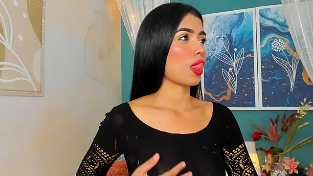 Snapshot of TianaReedd chatting on 03-01-25, 03:53 TianaReedd online show from 03-01-25, 03:53