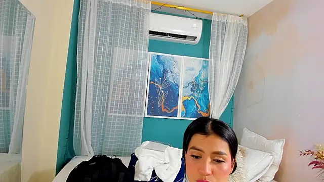 Snapshot of TianaReedd chatting on 09-10-25, 07:03 TianaReedd online show from 09-10-25, 07:03