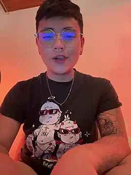 Snapshot of Ashley_Chriss chatting on 12-23-24, 03:40 Ashley Chriss online show from 12-23-24, 03:40