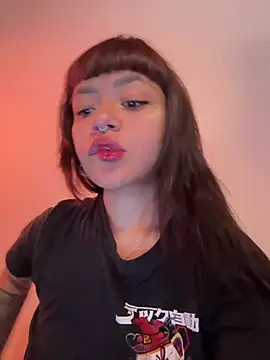 Snapshot of Ashley_Chriss chatting on 01-08-25, 05:59 Ashley Chriss online show from 01-08-25, 05:59