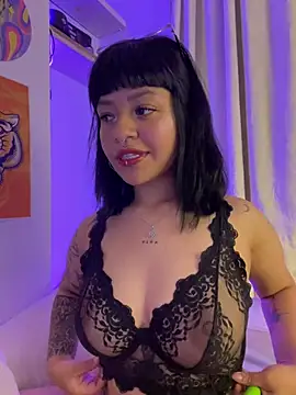 Snapshot of Ashley_Chriss chatting on 03-20-25, 01:24 Ashley Chriss online show from 03-20-25, 01:24