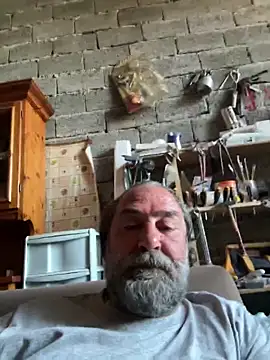 Snapshot of ros217 chatting on 06-22-26, 01:30 ros217 online show from 06-22-26, 01:30