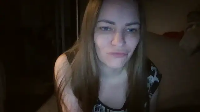 AnnaDiamond1 online show from 04-18-26, 09:59