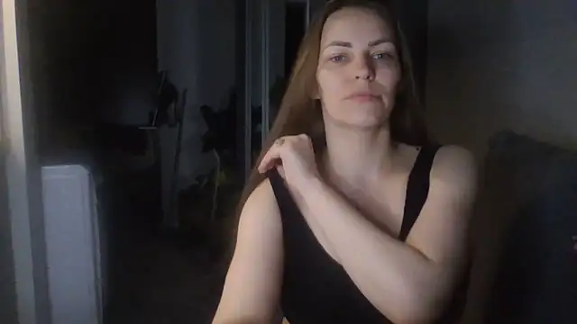 AnnaDiamond1 online show from 06-13-26, 06:50