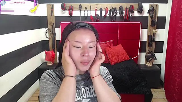 Marian Ran online show from 09-17-25, 03:08