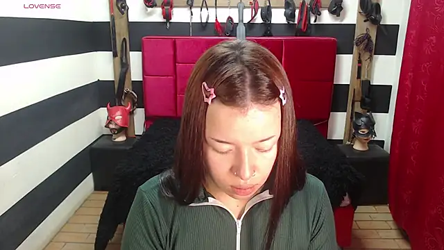 Marian Ran online show from 10-20-25, 03:07